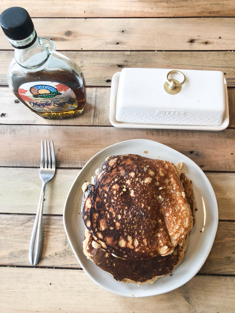 (Kid Friendly) Healthy Rolled Oats and Almond Flour Pancakes